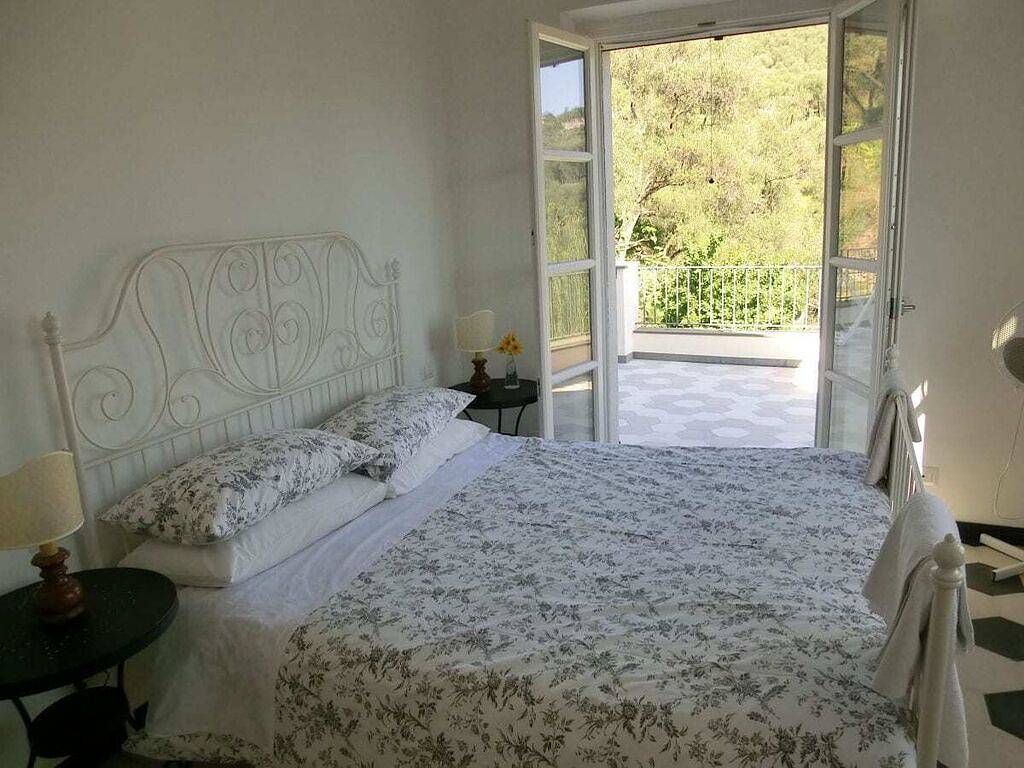 Casa Bianca Comfortable holiday residence in Chiavari, Riviera di Levante