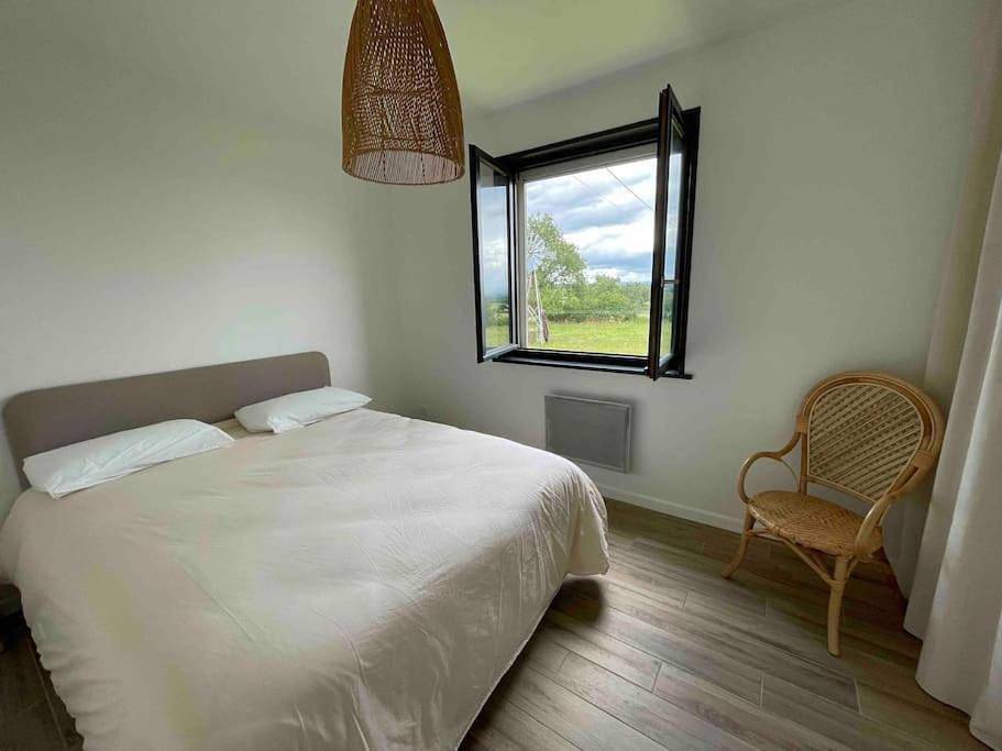 Maison avec spa in Amions, Région de Roanne