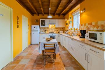 Location De Vacances pour 5 Personnes dans Saint-Jory-de-Chalais, Périgord Vert, Photo 4