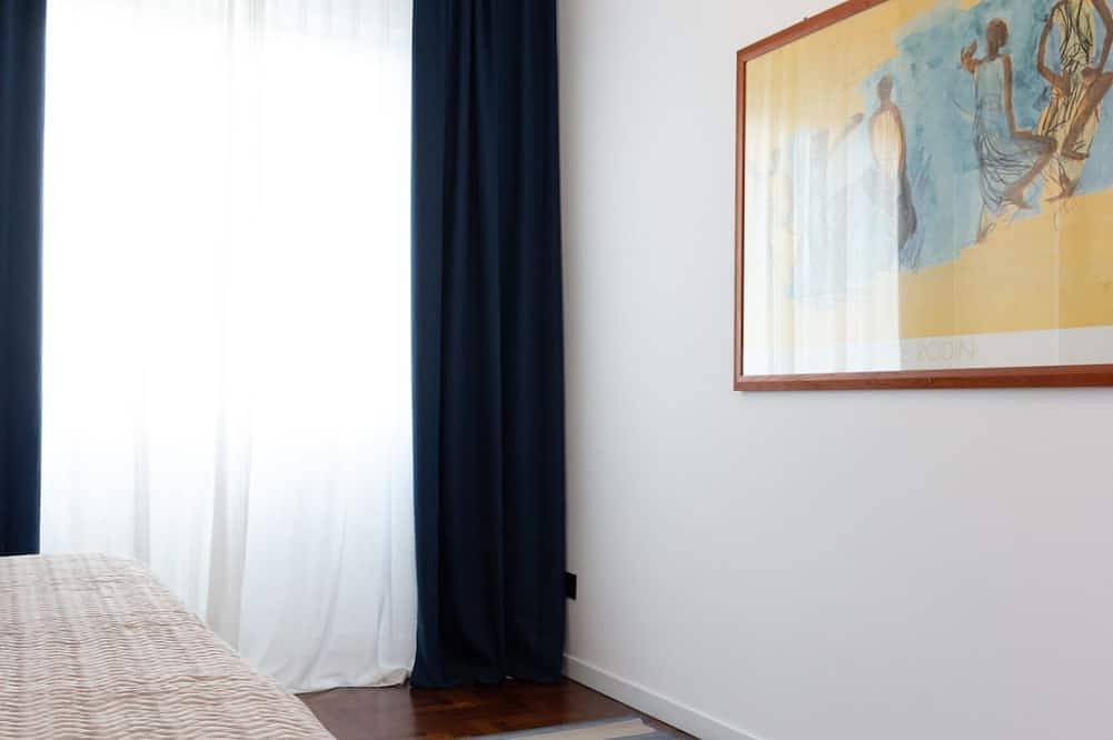 Entire apartment, Exclusive Guest House - Fiera Milano Rho in Rho, Milan Province