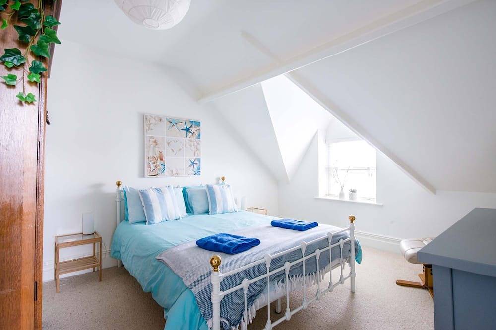 Entire apartment, Holidays, visiting family, work, golf, surfing in Porthcawl, Bridgend region