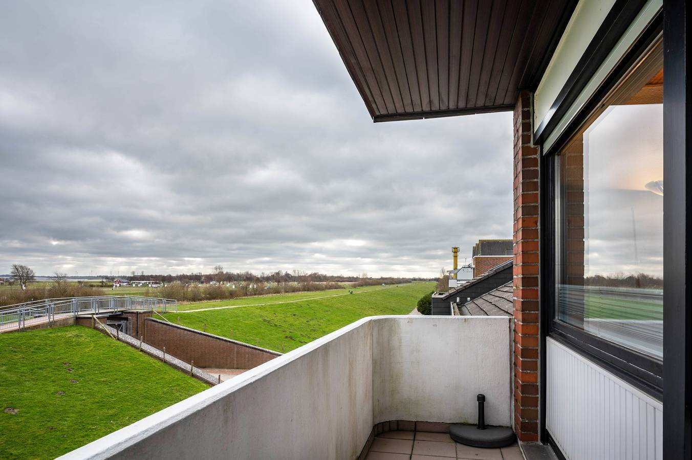Ganze Wohnung, Ferienwohnung 27 Sandbank, 80 Qm' mit Meerblick, Balkon und Wi-Fi in Schillig Strand, Wangerland