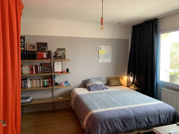 Casa luminosa y tranquila con dos jardines, sombra norte y sol sur. in La Ciotat, Marsella region