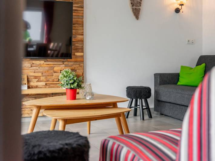 Geheel appartement, Modern appartement met houtkachel & groot terras in Leogang, Pinzgau