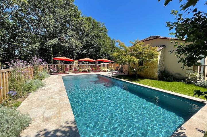 Location de vacances pour 6 personnes, avec jardin à Valojoulx