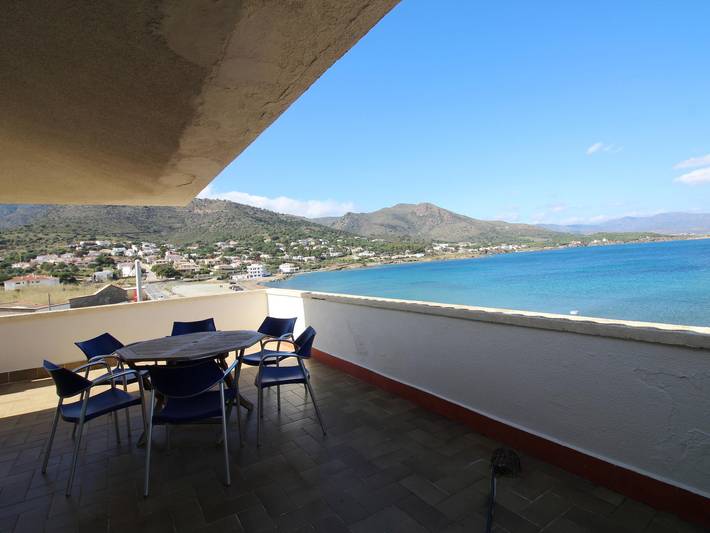 Gîte pour 6 personnes, avec piscine et terrasse, animaux acceptés à El Port de la Selva - 2