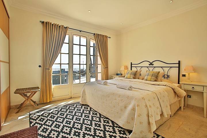 Villa pour 12 personnes, avec jardin et jacuzzi à Théoule-sur-Mer - 4