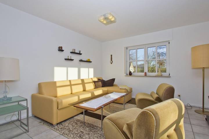 Ganze Ferienwohnung, Ferienhaus Gisela Gartenblick: 3-Raum, 5 Pers., Terrasse, Garten, Wl, H in Putbus, Rügen