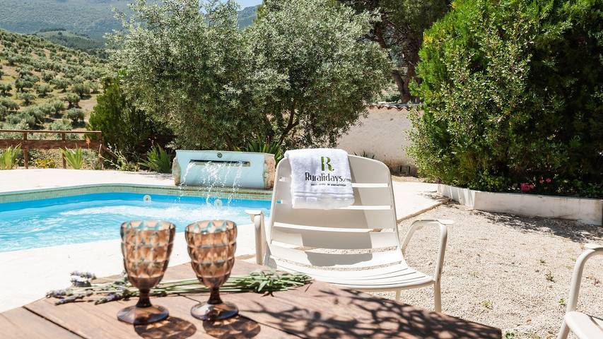 Chalet para 12 personas, con piscina y balcón/terraza, Se admiten mascotas en Comarca Metropolitana de Jaén - 3