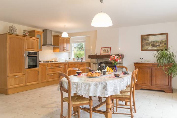 Gîte pour 8 personnes, avec terrasse et jardin - 1