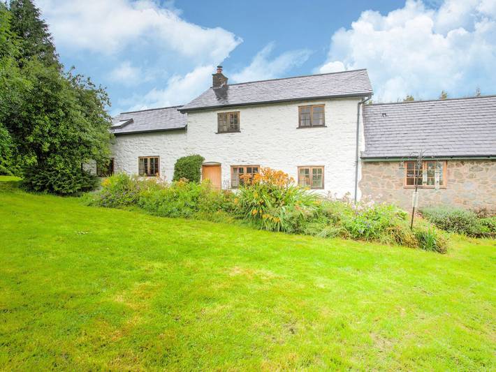 Vintage Holiday home in Welshpool with Garden in Powys