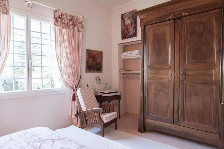 Gîte pour 2 personnes, avec jardin à Sainte-Terre - 2