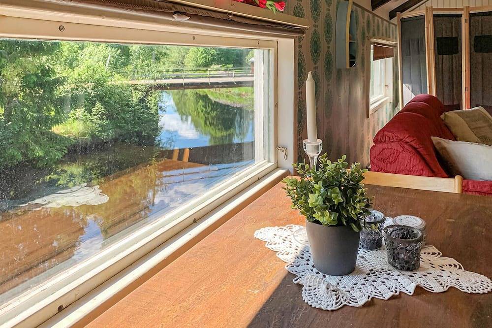 Cozy home in Torsby with house sea view in Vitsand, Värmlands land