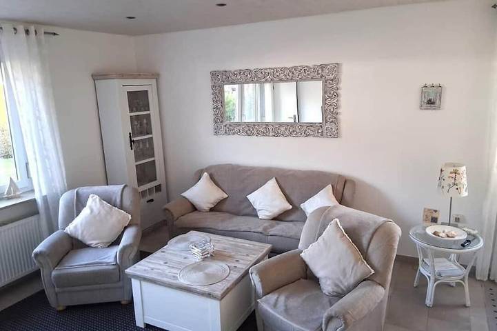 Bungalow für 4 Personen, mit Terrasse in Berumbur