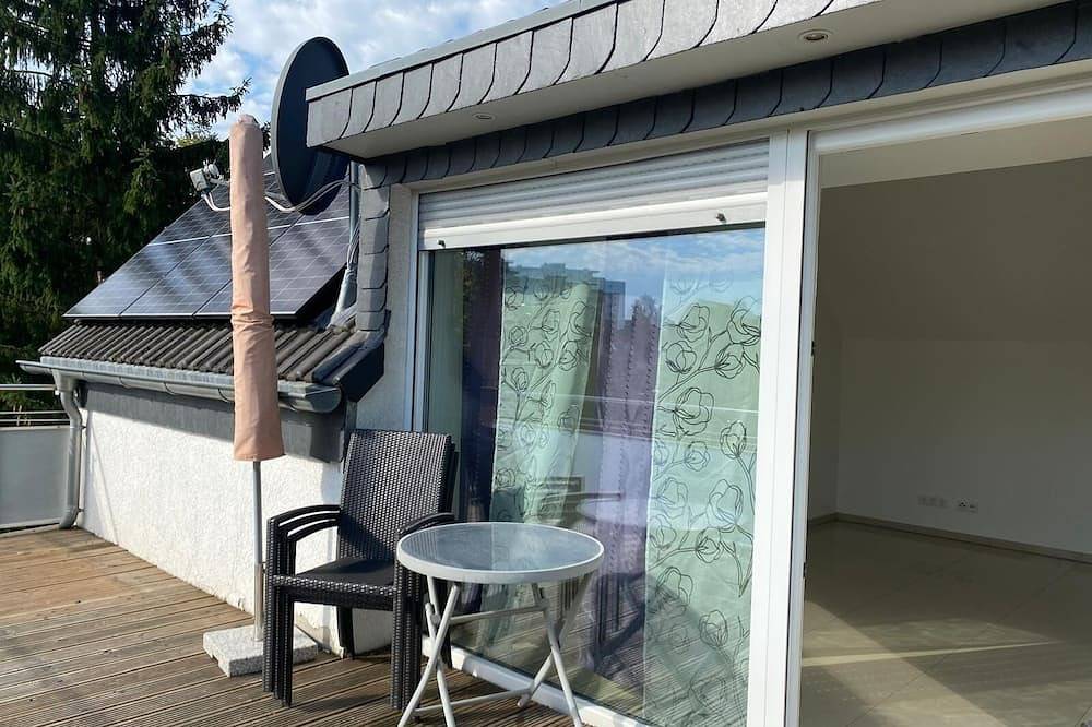 Ganze Wohnung, 2 Zimmer.-Ferienwohnung mit großer Dachterrasse in Ratingen, Nordrhein-Westfalen