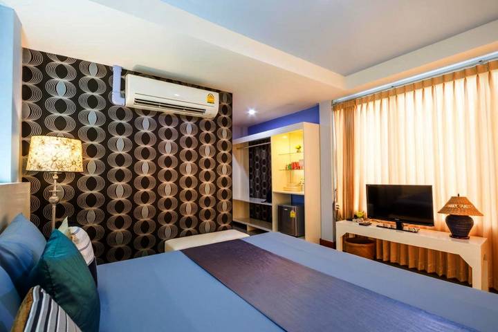 Station pour 10 personnes, avec jardin dans Ko Larn - 3