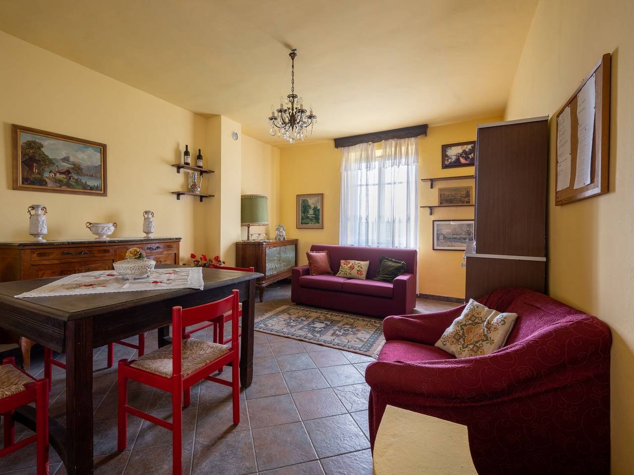 Casa della Peschiera in Isola d'Asti, Provincia d'Asti