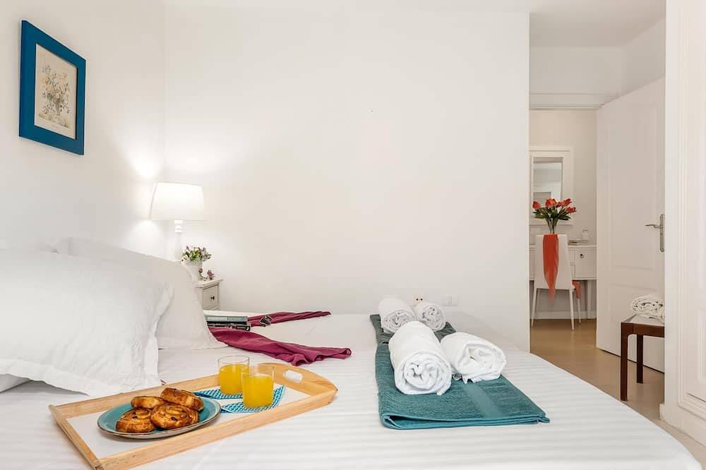 Entire apartment, Tijeritas near beach and center! Wifi and A/C 205 in Los Cristianos, Arona