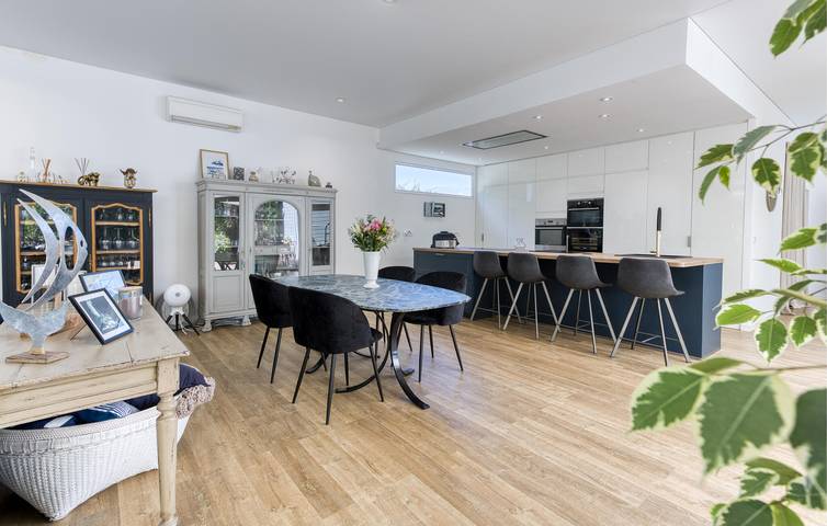 Location de vacances pour 8 personnes, avec piscine ainsi que terrasse et jardin, adapté aux familles à Meschers-sur-Gironde - 4