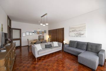 Apartment for 8 People in Bonfim, Porto District, Photo 1