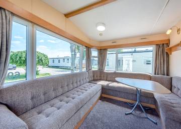 Camping für 4 Personen in West Sussex, England, Bild 1