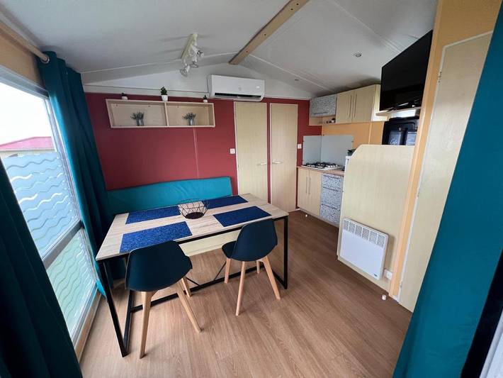 Camping pour 4 personnes, avec vue ainsi que terrasse et jardin, animaux acceptés