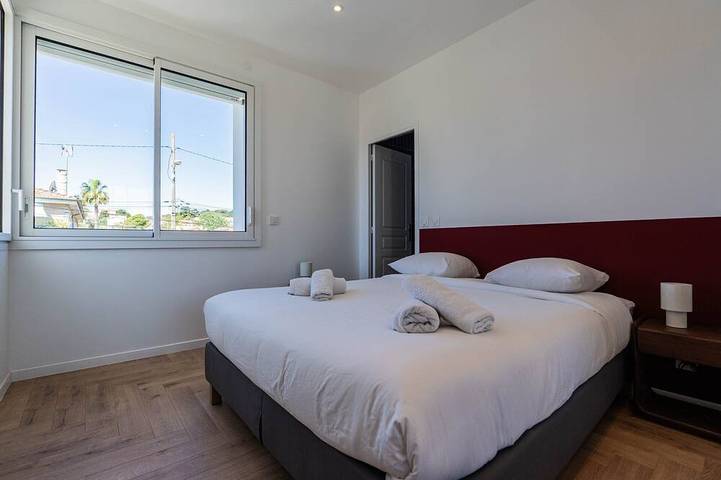Villa pour 10 personnes, avec Jardin à Villeneuve-Loubet - 3