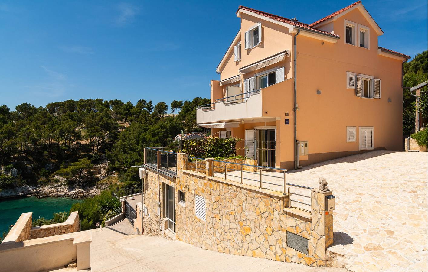 Ganze Ferienwohnung, Ferienwohnung für 3 Personen mit Terrasse in Milna, Brac