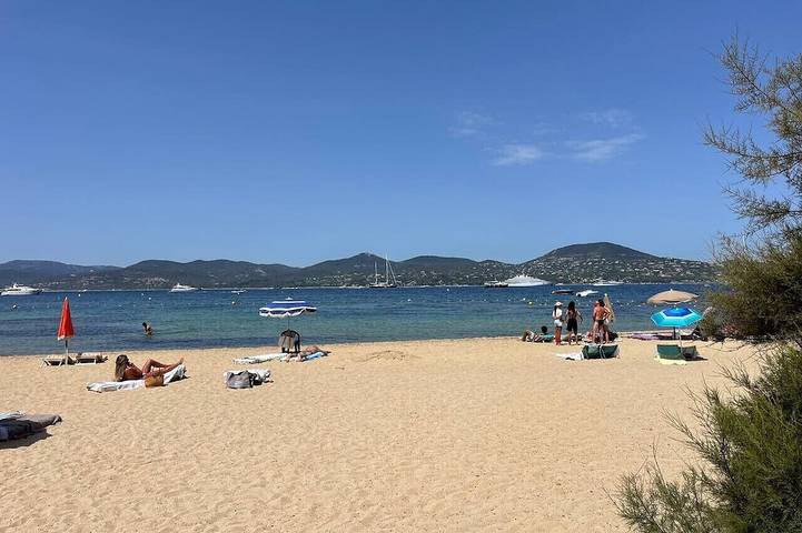 Gîte pour 3 personnes, avec jardin et balcon dans Plage de la Bouillabaisse