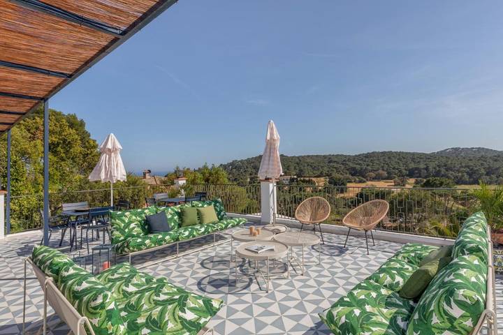Villa pour 15 personnes, avec Jacuzzi et Terrasse ainsi que Jardin et Piscine dans Calella de Palafrugell - 4