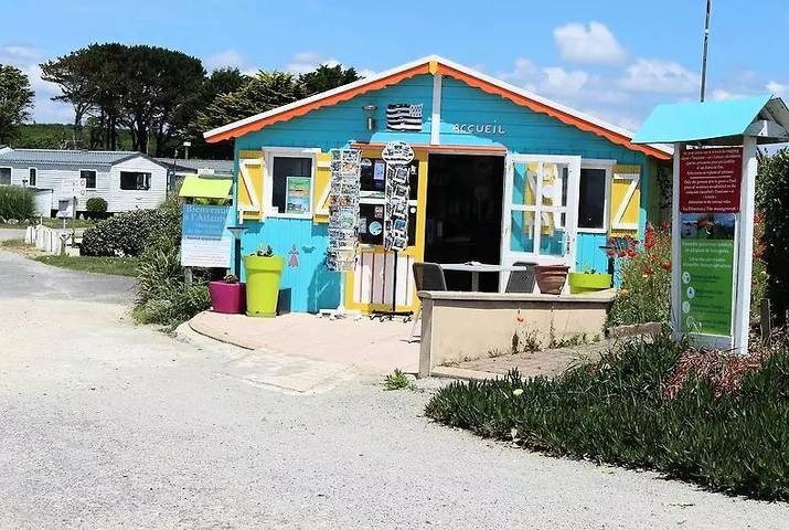 Camping voor 2 personen, met Terras en Zwembad in Morbihan