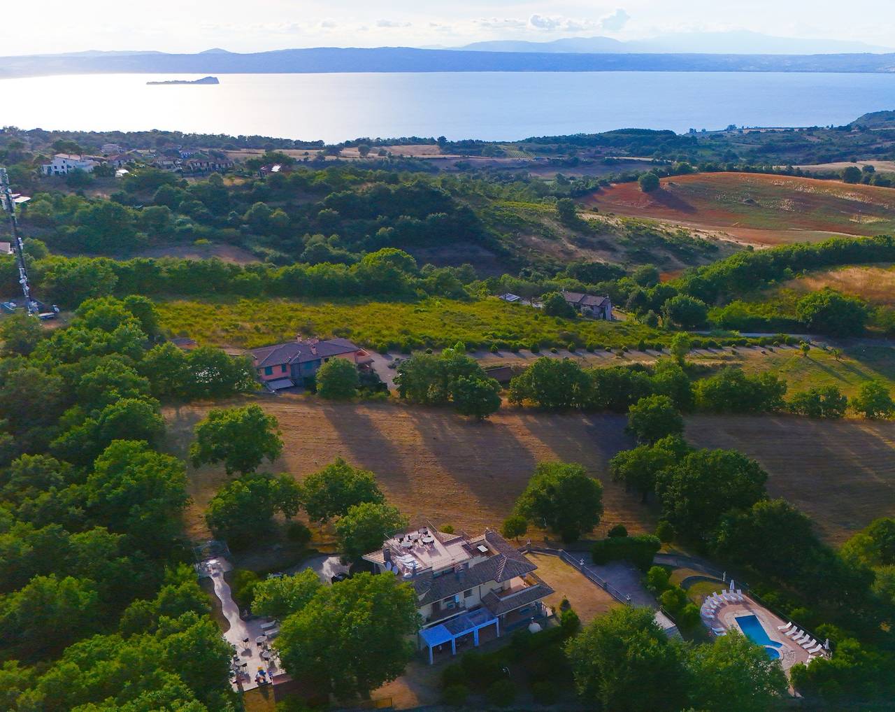 Villa in cima ad una collina con visuale incantevole sul lago di Bolsena in Montefiascone, Provincia di Viterbo