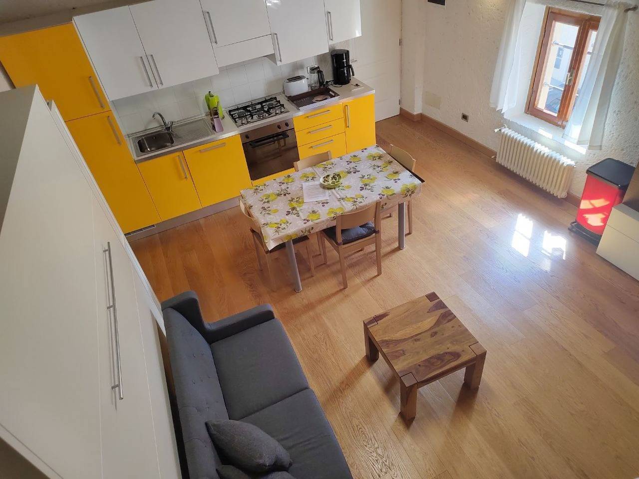Apartamento entero, Aly d'angelo - im Turm in Bardolino, Montañas Garda
