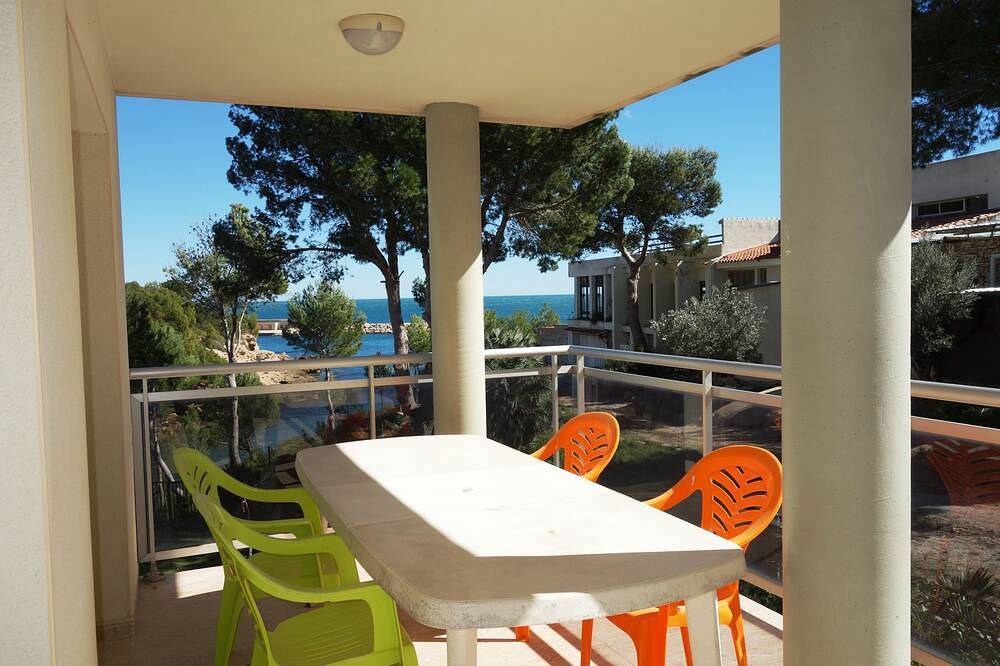 Geheel appartement, Appartement voor 6/8 personen. aan het strand, 20 m. kreek in Calafat, Costa Dorada