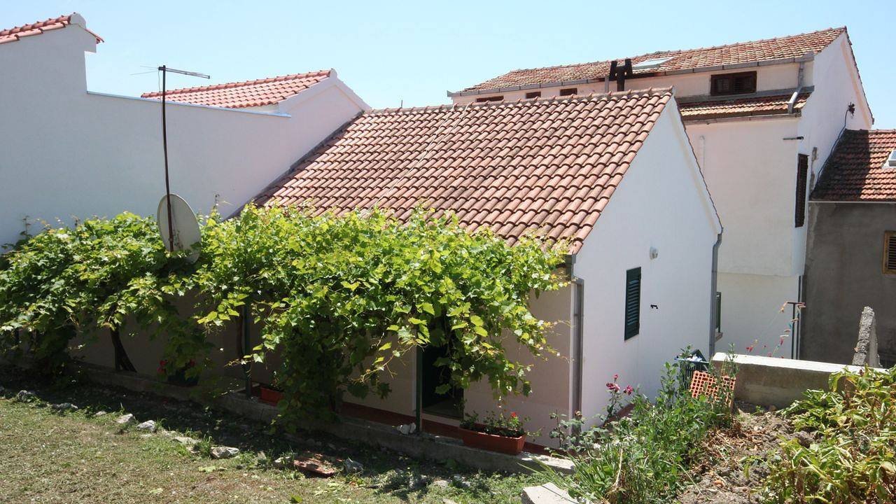 Ganze Ferienwohnung, Ferienwohnung für 4 Personen (24 m²) in Zaostrog in Zaostrog, Makarska Riviera