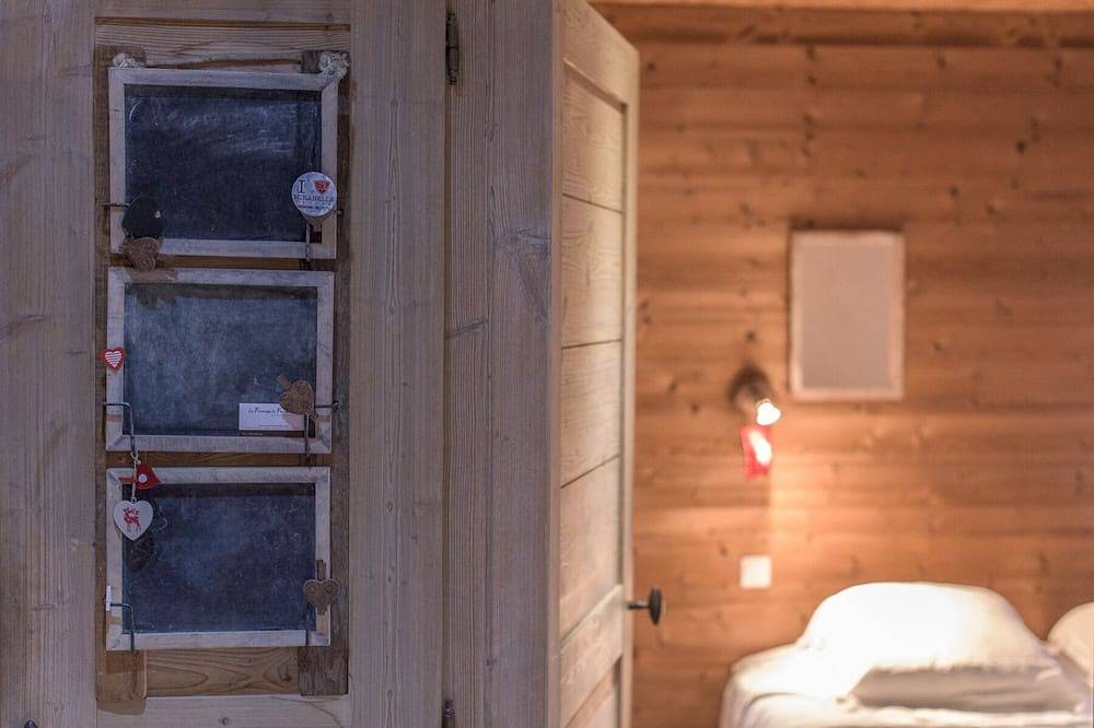 Appartement entier, Appartement dans chalet  à moins de 5 mn de la Clusaz in Saint-Jean-de-Sixt, Région d'Annecy