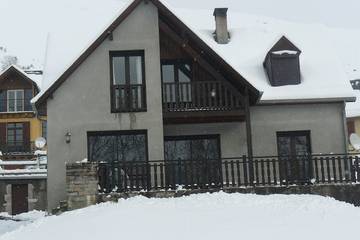 Maison de campagne pour 7 personnes, avec jardin et balcon à Garin
