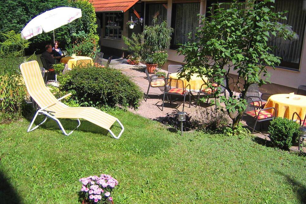Einzelzimmer 02 - Hotel Stadtschänke in Bad König, Main-Odenwald