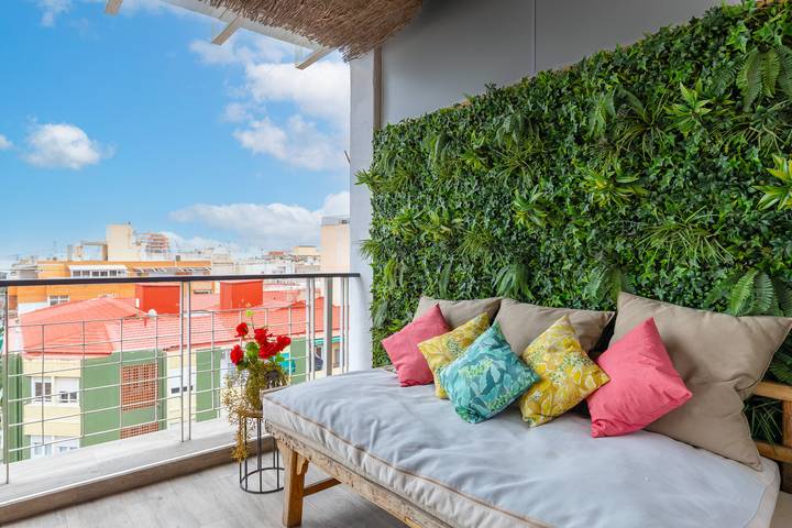 Holiday rental for 7 people, with ocean view and garden in Alicante