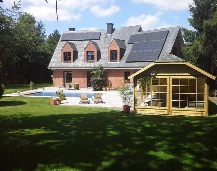 Gästehaus für 2 Personen, mit Terrasse und Garten sowie Pool und Seeblick in Jalhay