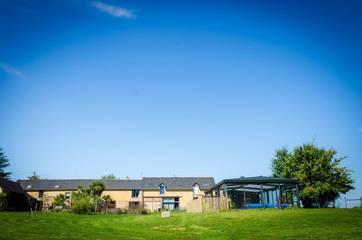 Gîte pour 10 Personnes dans Saint-Germain-sur-Ille, Région de Rennes, Photo 1