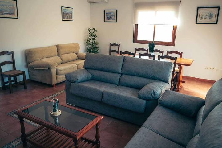 Villa für 15 Personen, mit Balkon - 1