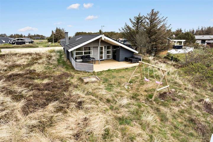 Ferienhaus für 6 Personen, mit Sauna und Whirlpool sowie Terrasse in Vorupør