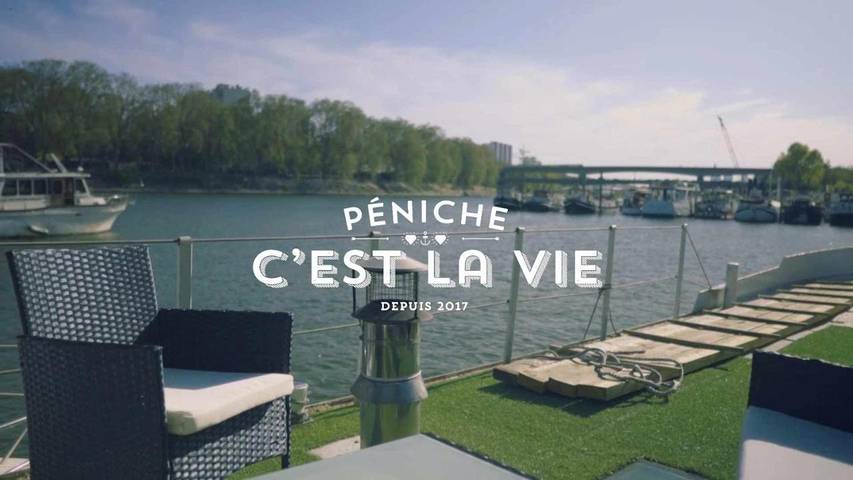 Bateau pour 3 personnes, avec Balcon et Terrasse ainsi que Jardin et Vue sur le lac dans Île de France - 2