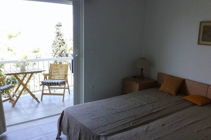 Gîte pour 4 personnes, avec balcon dans Spetses - 3