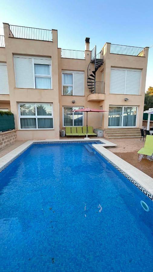 Ferienhaus für 8 Personen, mit Balkon und Terrasse sowie Garten und Pool in Cala Pi - 2