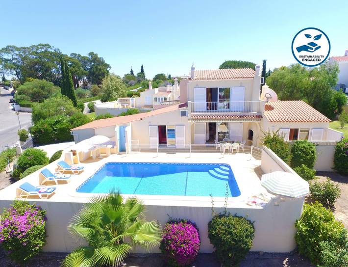 Holiday rental for 7 people, with Balcony and Terrace as well as Garden in Carvoeiro
