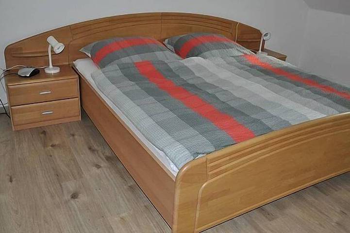Ganze Wohnung, 80qm große Ferienwohnung in idyllischer Lage am Waldrand in Leipheim, Bayerisch Schwaben