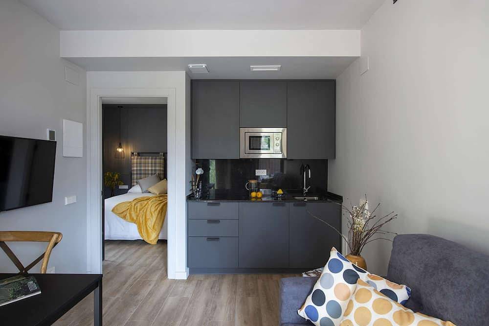 Apartamento entero, Apartamento con jardín privado con vistas a Montserrat in Monistrol de Montserrat, Interior de Barcelona