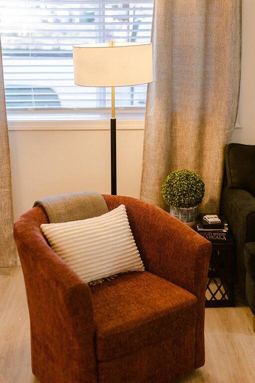 Cottage for 4 people, with hot tub and balcony as well as yard, with pets in Oregon